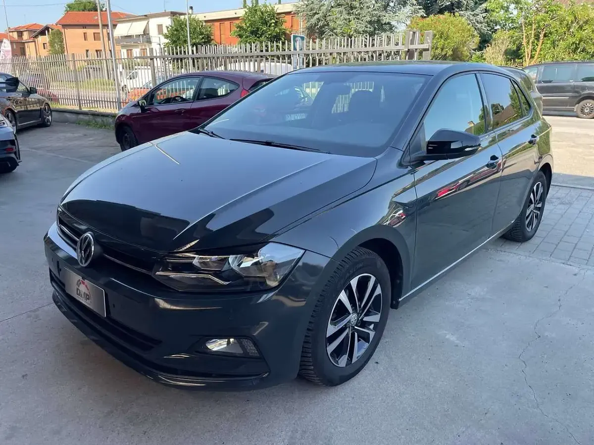 Usata VW Polo Comfortline 80 CV (58 kW) 2019 Grigio Utilitaria