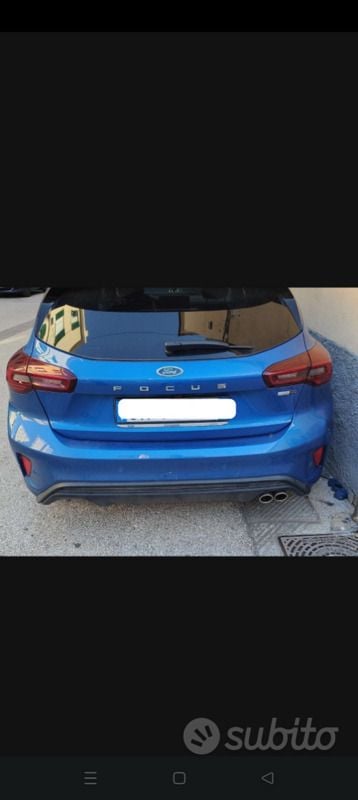 Blu Usata 2023 Ford Focus Tre volumi | 16.000 € (Super prezzo) - Immagine 1/4