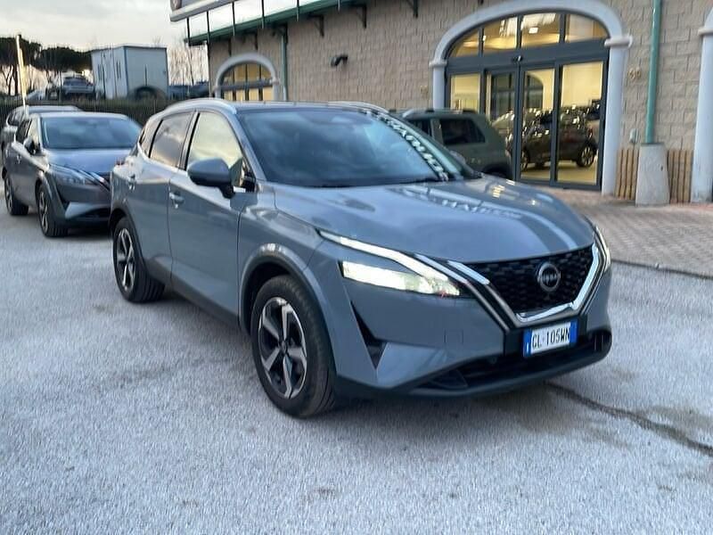 Usata Nissan Qashqai N-Connecta 140 CV (102 kW) 2022 Grigio SUV