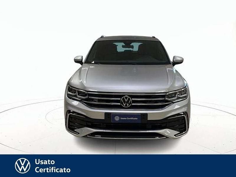 Usata VW Tiguan R-line 150 CV (110 kW) 2022 Grigio / pastello SUV