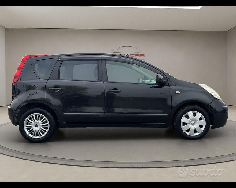 Usata Nissan Note Tekna 86 CV (63 kW) 2007 Nero Utilitaria