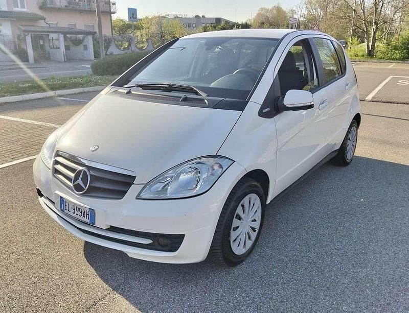 Usata Mercedes A160 95 CV (69 kW) 2012 Bianco Monovolume