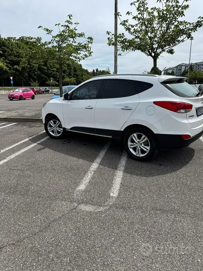 Usata Hyundai ix35 115 CV (84 kW) 2013 Bianco SUV