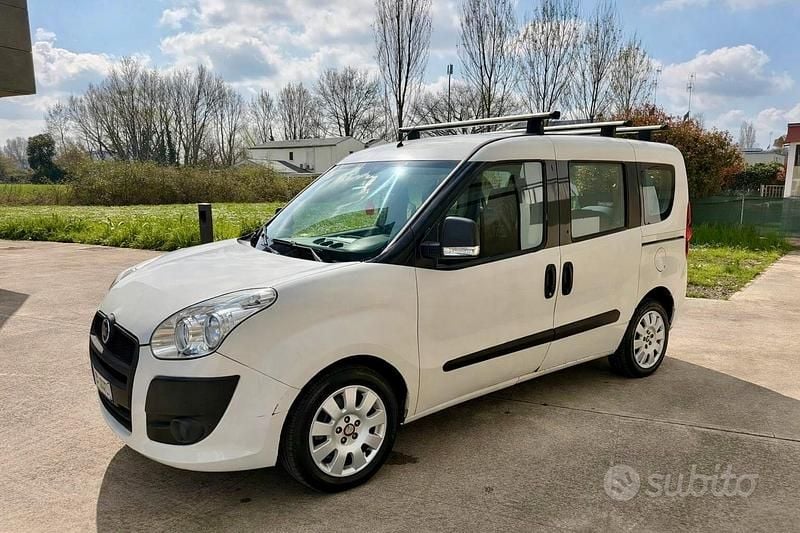 Usata Fiat Doblò 120 CV (88 kW) 2014 Bianco Monovolume