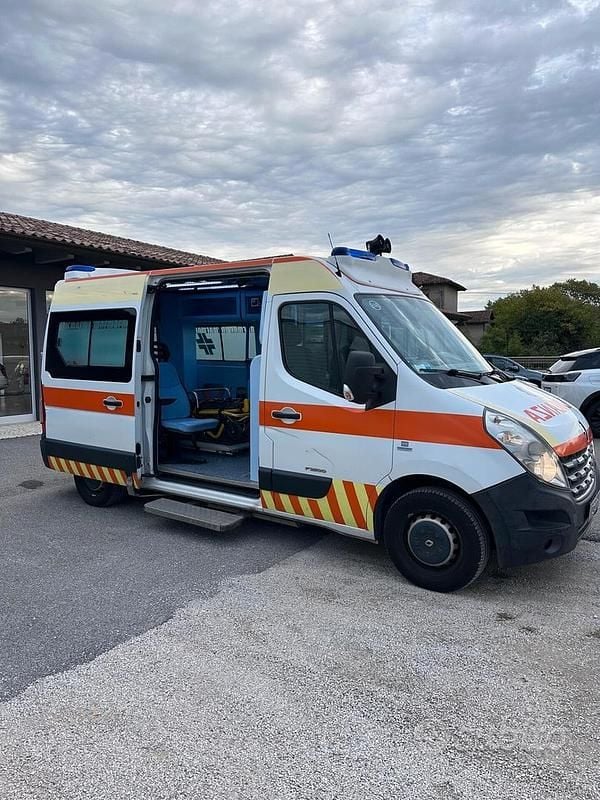 Usata Renault Master 125 CV (91 kW) 2011 Bianco Furgone