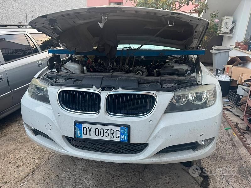 Usata BMW 320 177 CV (130 kW) 2009 Bianco Station wagon