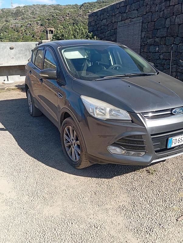 Begagnad Ford Kuga S 150 HK (110 kW) 2016 Grå SUV