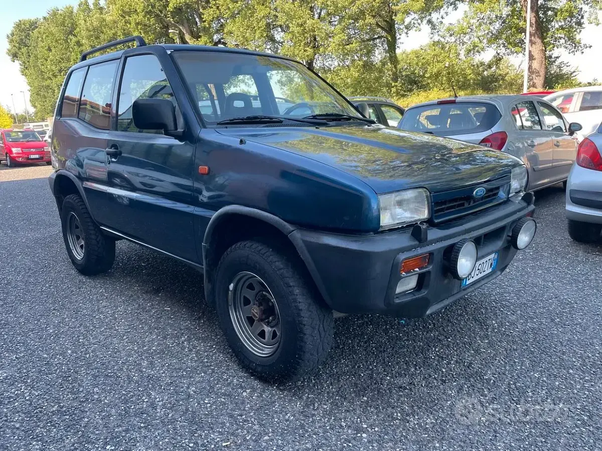 Usata Nissan Terrano 101 CV (74 kW) 1994 Bluazzurro SUV