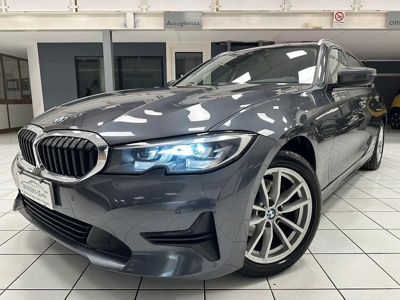 Usata BMW 320e Advantage 190 CV (139 kW) 2021 Grigio Station wagon