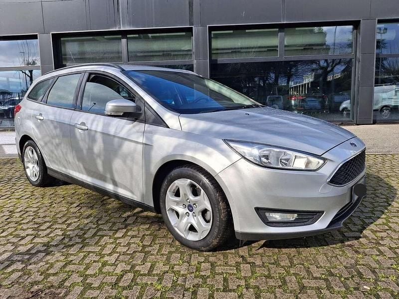 Usata Ford Focus Titanium S 120 CV (88 kW) 2016 Argento Station wagon