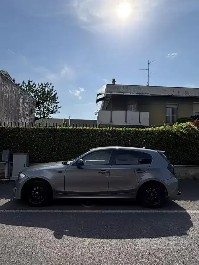 Usata BMW 116 M Sport 122 CV (89 kW) 2010 Grigio Utilitaria