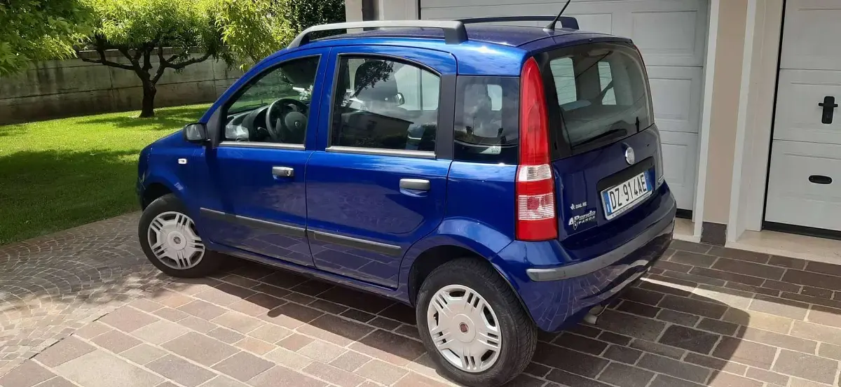 Usata Fiat Panda 82 CV (60 kW) 2009 Blu/azzurro Utilitaria
