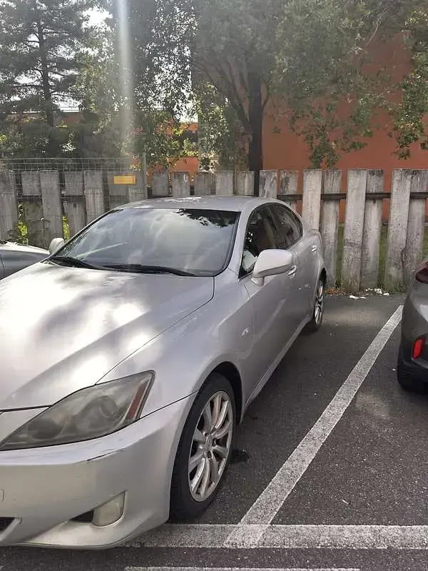 Usata Lexus IS220d Luxury Line 177 CV (130 kW) 2007 Berlina