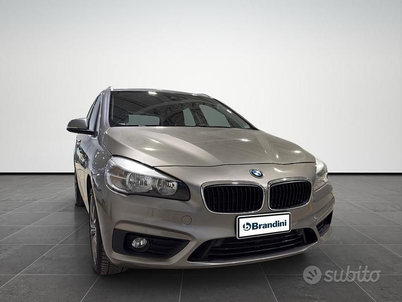 Usata BMW 218 Active Tourer Luxury Line 150 CV (110 kW) 2016 Grigio Monovolume