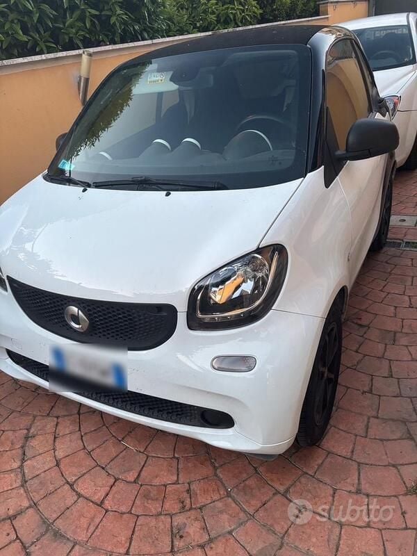 Bianco Usata 2020 Smart ForTwo Coupé Utilitaria | 13.500 € (Buon prezzo) - Immagine 1/4