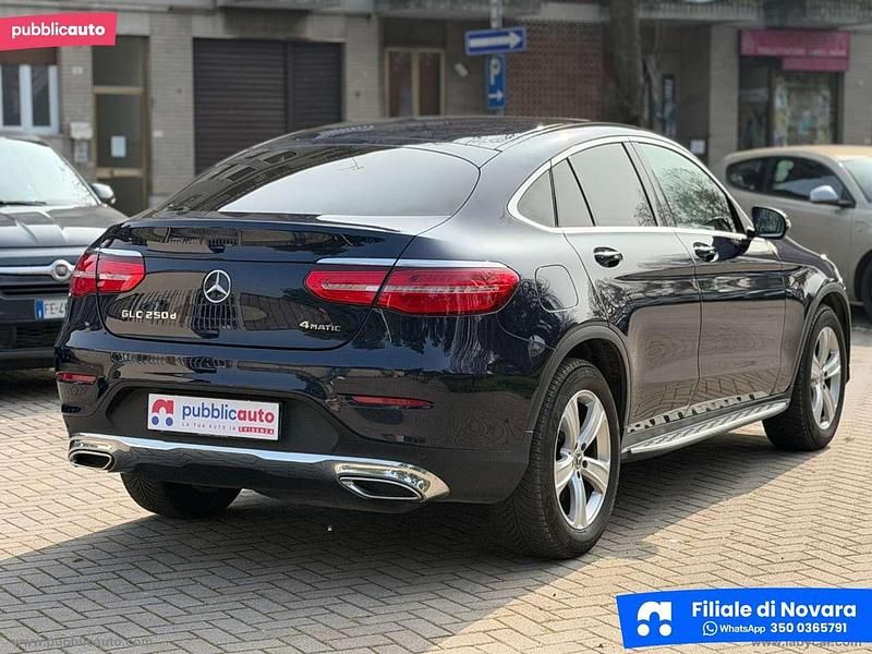 Usata Mercedes GLC250 Executive 204 CV (150 kW) 2018 Blu/azzurro Coupé