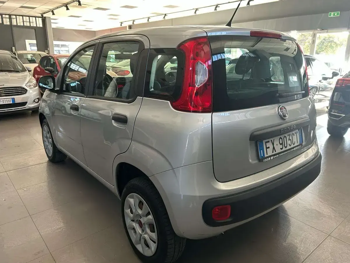 Usata Fiat Panda Lounge 71 CV (52 kW) 2019 Grigio Utilitaria