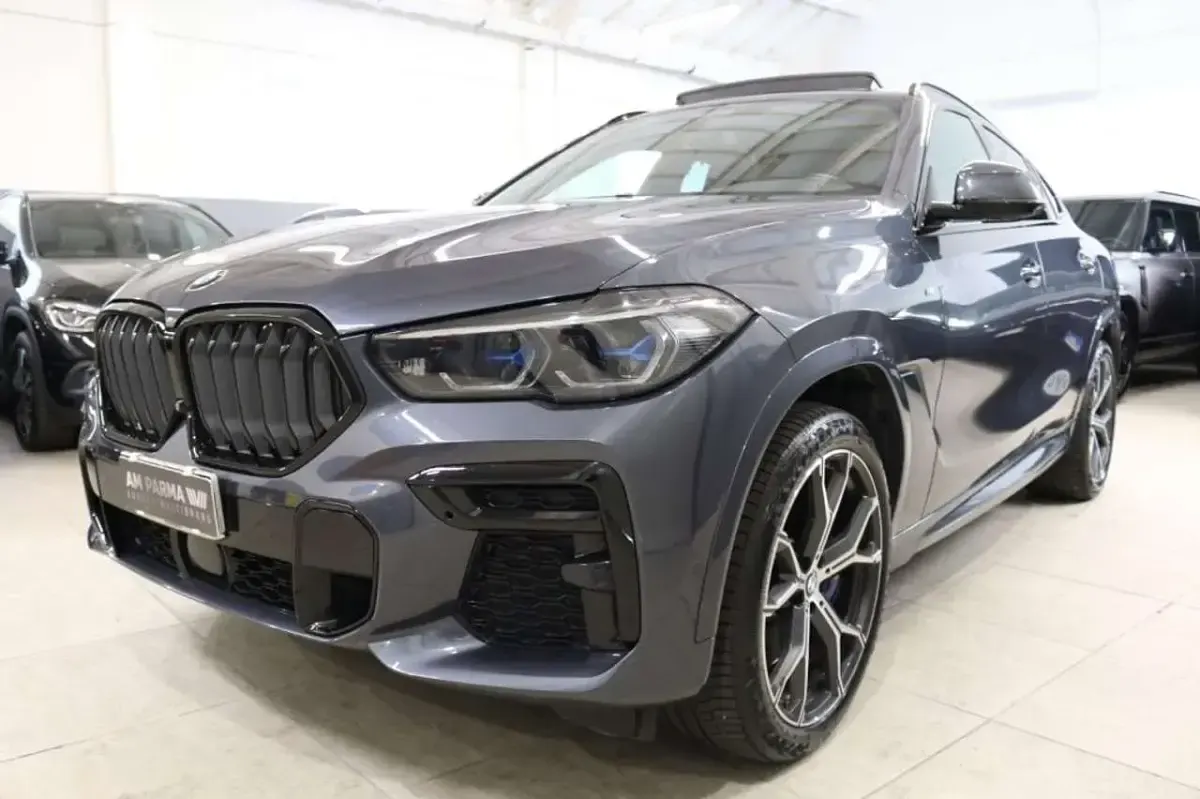 Usata BMW X6 M Sport 340 CV (250 kW) 2022 Cape york green metallizato SUV
