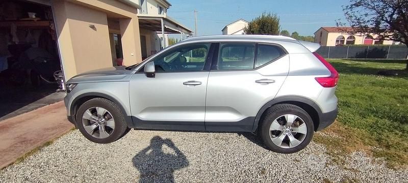 Occasion Volvo XC40 Momentum 150 ch (110 kW) 2019 Gris SUV