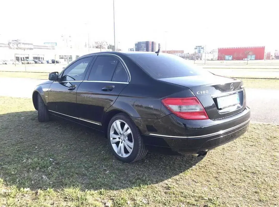 Usata Mercedes C180 Elegance 156 CV (114 kW) 2007 Berlina