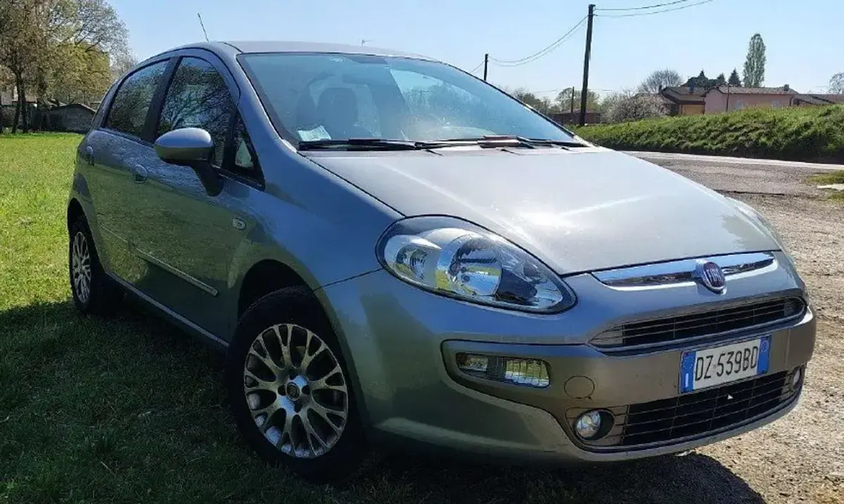 Usata Fiat Punto Evo Emotion 77 CV (56 kW) 2009 Grigio Utilitaria
