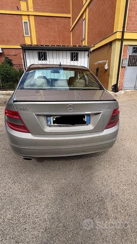 Begagnad Mercedes C220 170 HK (125 kW) 2008 Sedan