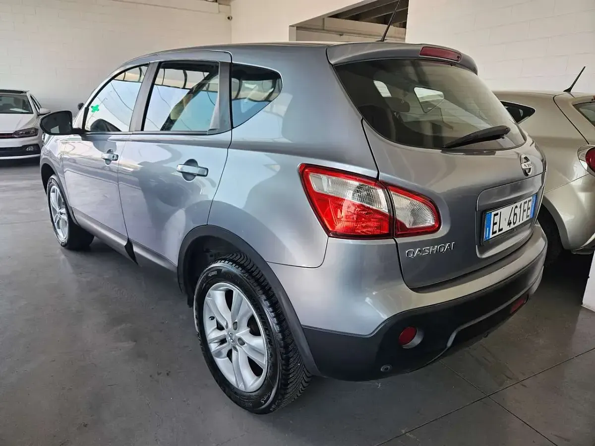 Usata Nissan Qashqai Acenta 131 CV (96 kW) 2012 Argento SUV