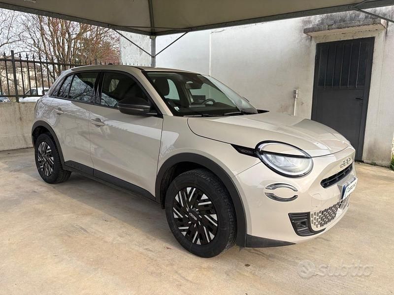 Usata Fiat 600 101 CV (74 kW) 2025 Grigio SUV