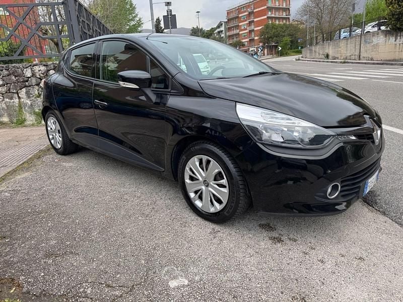 Usata Renault Clio IV Life 75 CV (55 kW) 2016 Nero Berlina