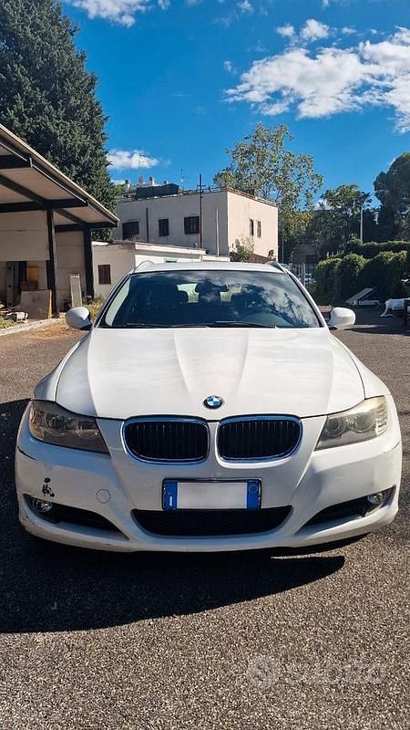 Bianco Usata 2012 BMW 316 Efficient Dynamics Station wagon | 4900 € (Ottimo prezzo) - Immagine 1/4