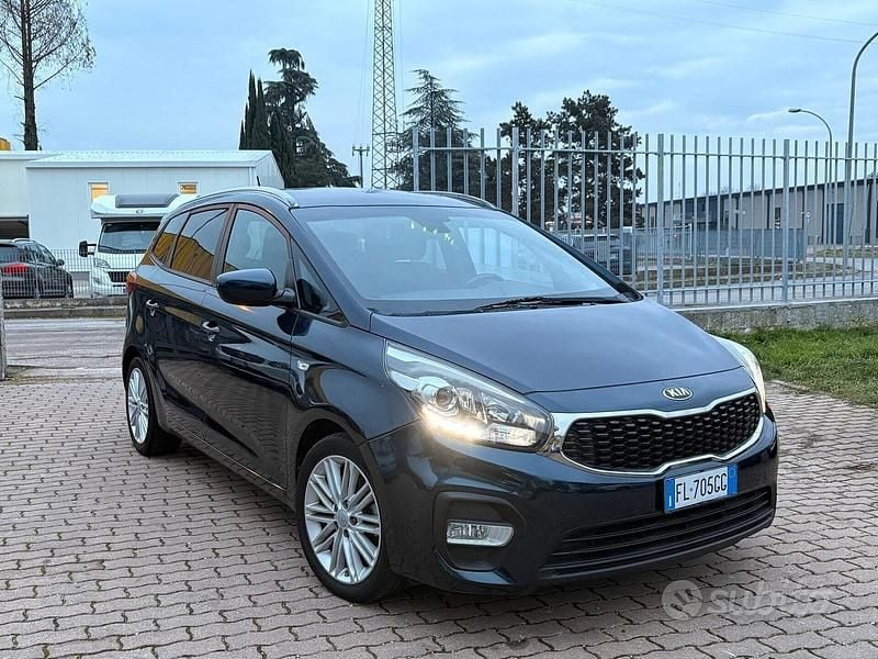 Usata Kia Carens 115 CV (84 kW) 2017 Blu Monovolume