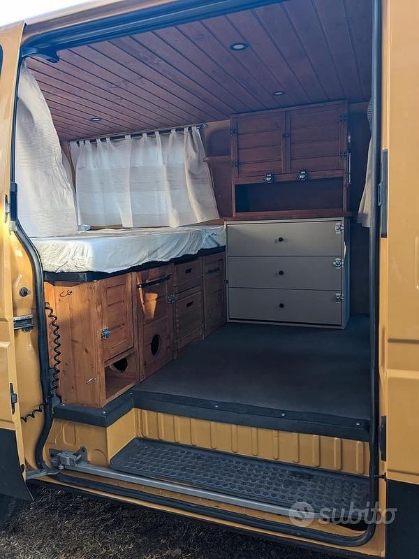 Usata Ford Transit 1990 Giallo Monovolume