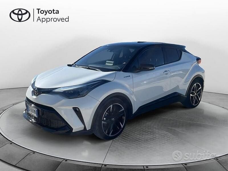 Bianco Usata 2021 Toyota C-HR Sport SUV | 23.900 € (Molto cara) - Immagine 1/3