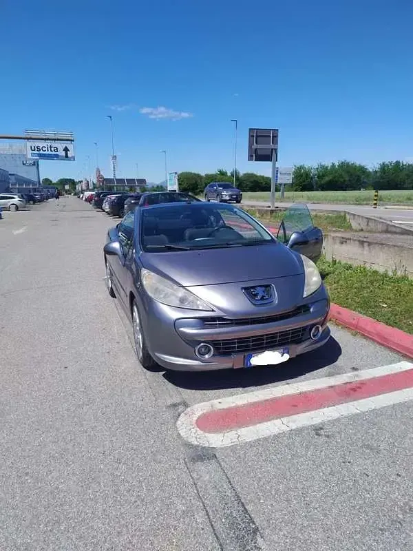 Usata Peugeot 207 CC 120 CV (88 kW) 2007 Argento Cabrio