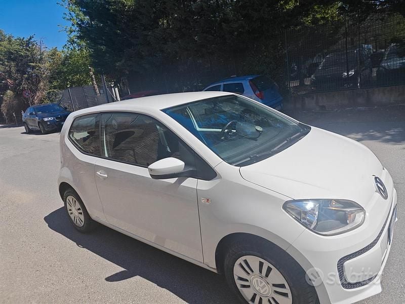 Usata VW up! 75 CV (55 kW) 2014 Bianco Utilitaria