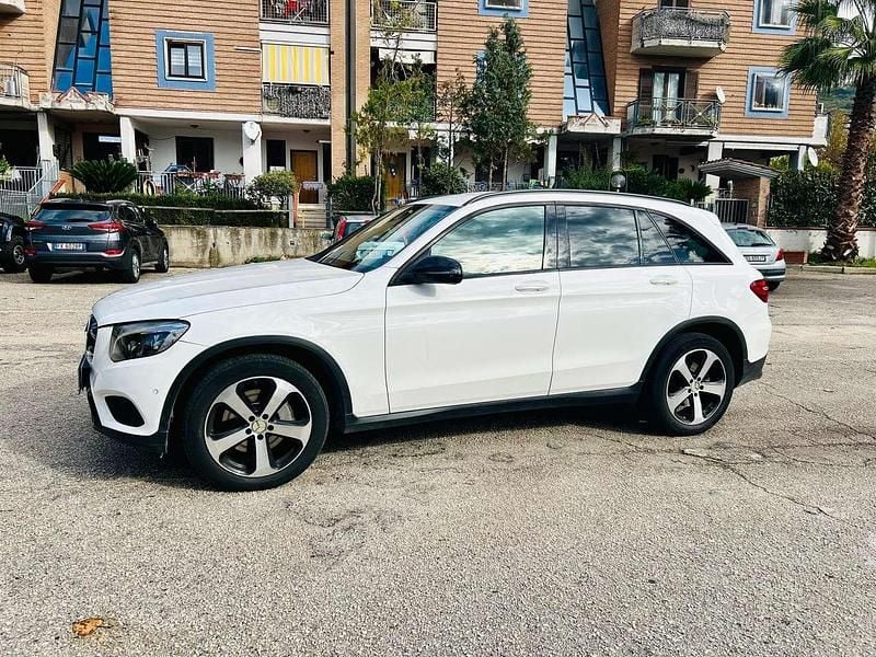 Usata Mercedes GLC220 170 CV (125 kW) 2018 Bianco SUV