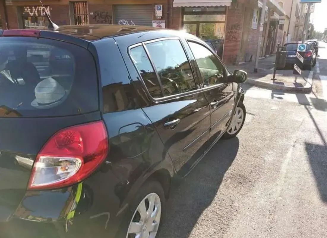 Usata Renault Clio IV 75 CV (55 kW) 2012 Berlina