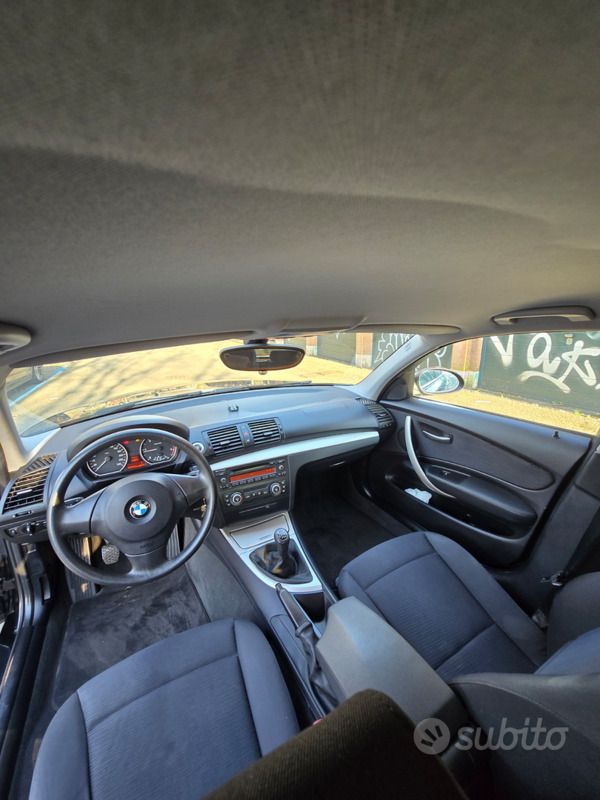 Usata BMW 118 143 CV (105 kW) 2008 Nero Utilitaria