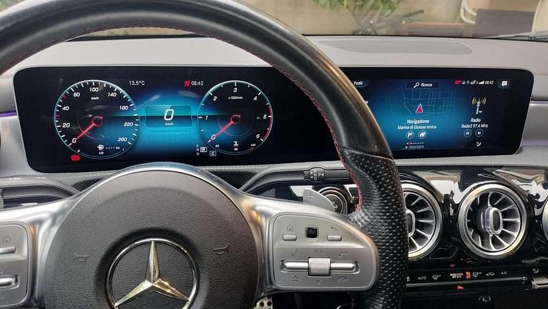 Usata Mercedes CL220 AMG 140 CV (102 kW) 2020 Bronzo Coupé