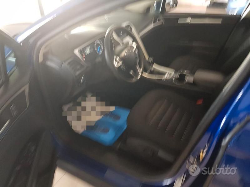 Usata Ford Mondeo 150 CV (110 kW) 2016 Blu Station wagon