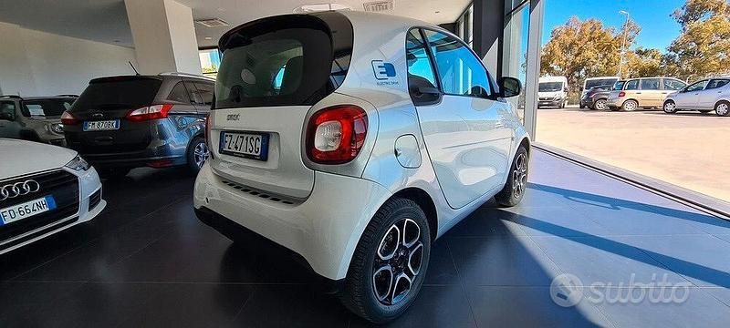 Usata Smart ForTwo Electric Drive 41 kW (56 CV) 2019 Bianco Berlina