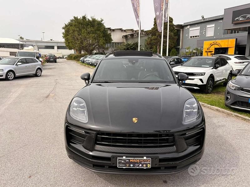 Usata Porsche Macan 265 CV (194 kW) 2022 Nero SUV