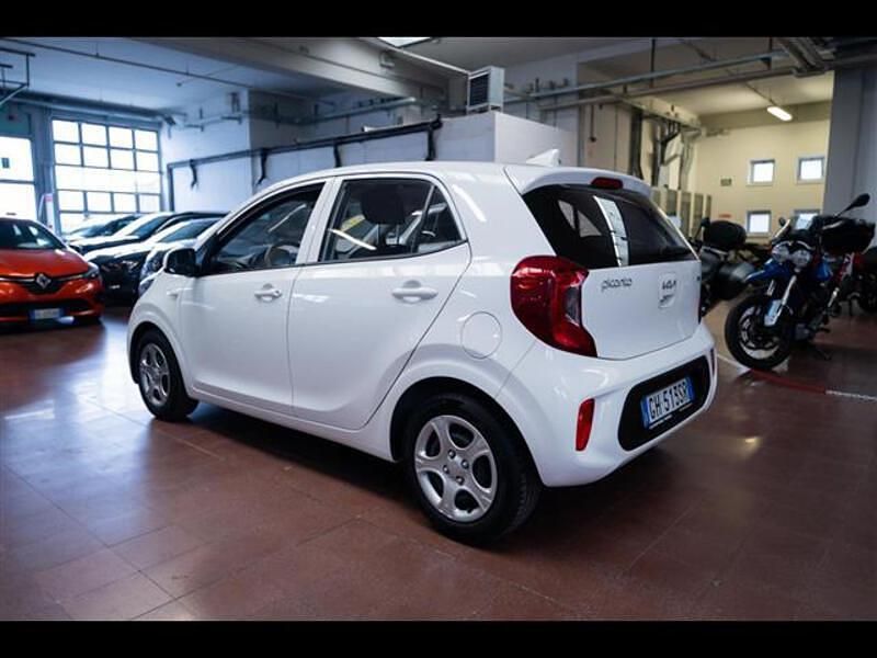 Usata Kia Picanto Comfort 2022 Grigio chiaro Utilitaria