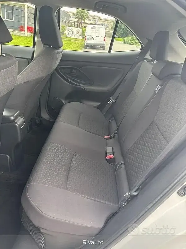 Usata Toyota Yaris Cross Active 116 CV (85 kW) 2022 Bianco SUV