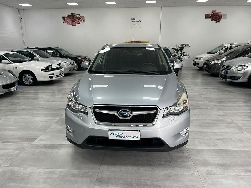 Usado Subaru XV 147 CV (108 kW) 2013 Plateado SUV