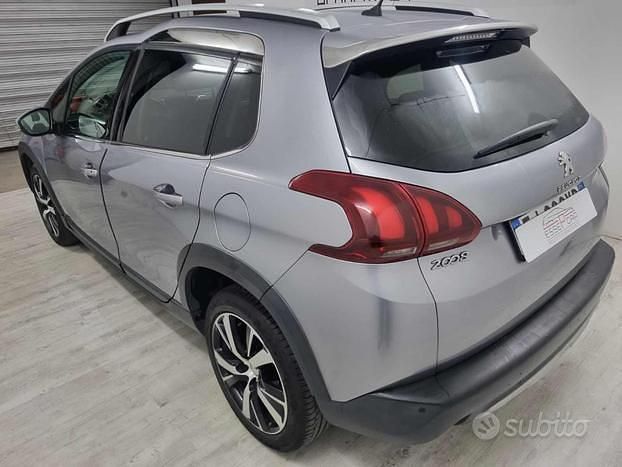 Usata Peugeot 2008 Allure 100 CV (73 kW) 2016 Grigio SUV