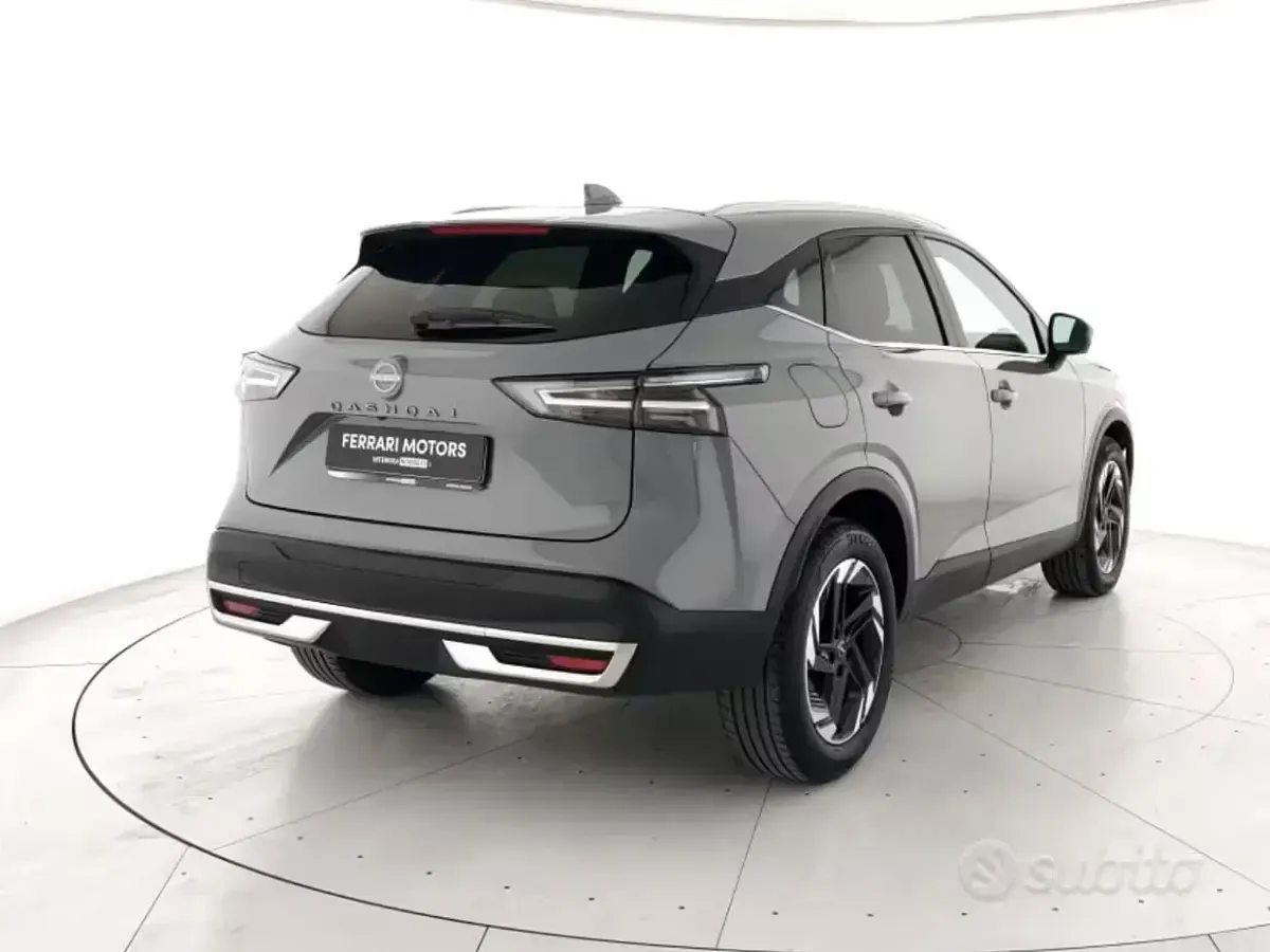 Usata Nissan Qashqai N-Connecta 158 CV (116 kW) 2025 Ceramic grey SUV