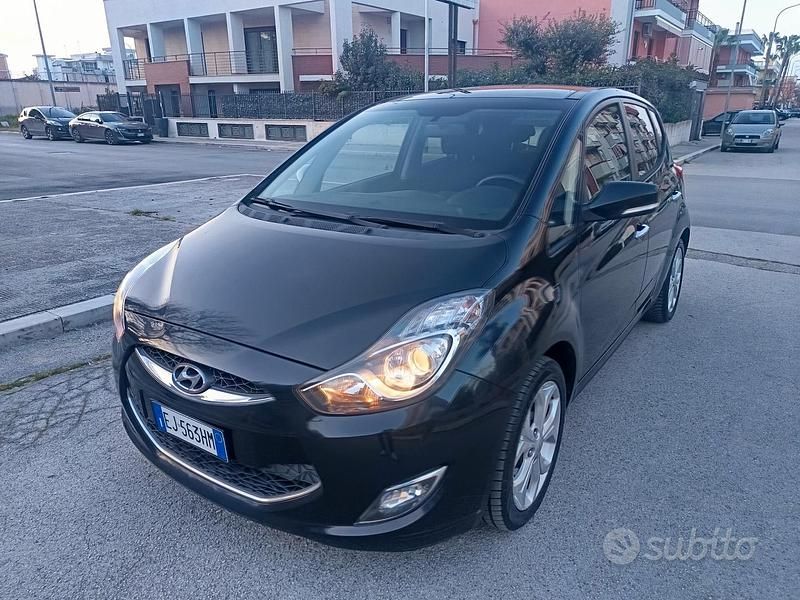 Usata Hyundai ix20 Style 90 CV (66 kW) 2011 Nero Utilitaria
