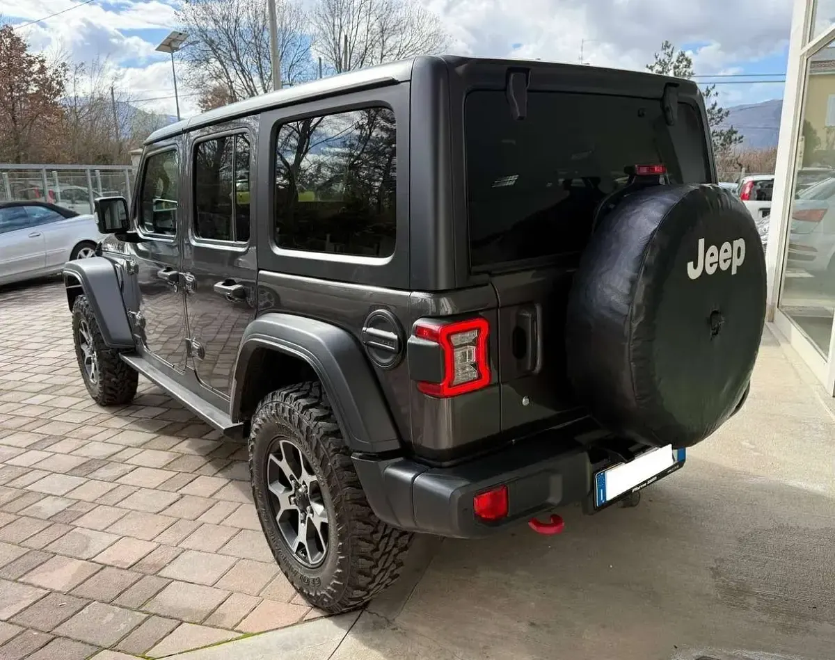 Usata Jeep Wrangler Unlimited Rubicon 200 CV (147 kW) 2020 Grigio SUV