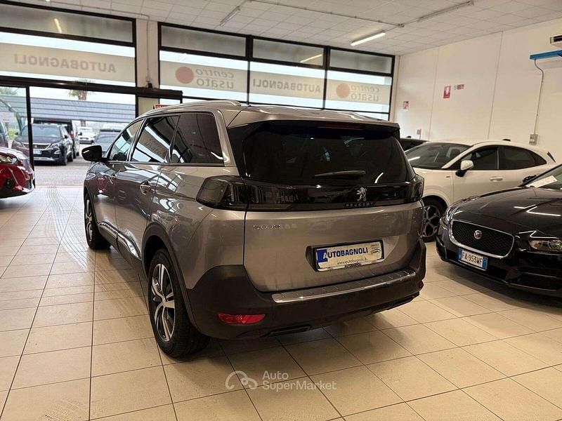 Usata Peugeot 5008 Allure 131 CV (96 kW) 2024 Grigio Monovolume